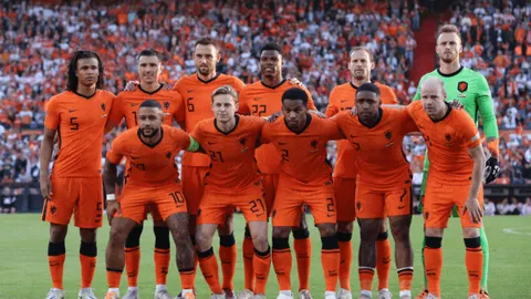 激战7胜4平狂揽1分！亚冠战局能否稳中求进？