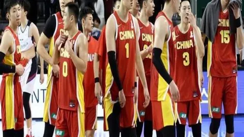 周琦17分5助成就传奇，与姚明并肩，马奇35分5助，北京逆袭宁波止住三连败